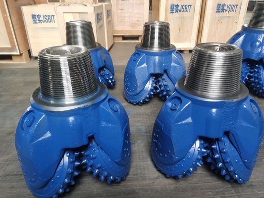 393.7mm IADC 537 Drilling Bits Untuk Penempaan Rig Minyak Dan Perlakuan Panas