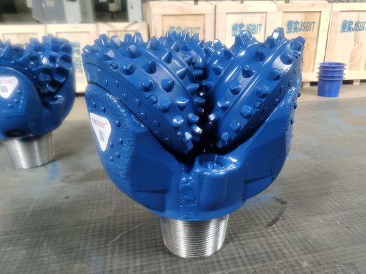 393.7mm IADC 537 Drilling Bits Untuk Penempaan Rig Minyak Dan Perlakuan Panas