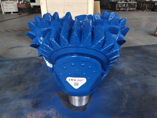 558.8mm IADC 127 Steel Tooth Tricone Bit Untuk Pengeboran Sumur Air Dan Minyak
