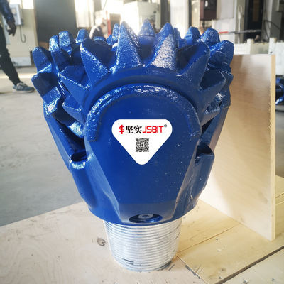 Peralatan Pengeboran Steel Tooth Tricone Bit 143/4&quot; Bersertifikat ISO Dan API