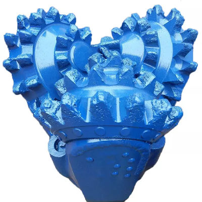 Tungsten Carbide Tricone Rock Roller Bits Ukuran Standar Dengan Gigi Baja