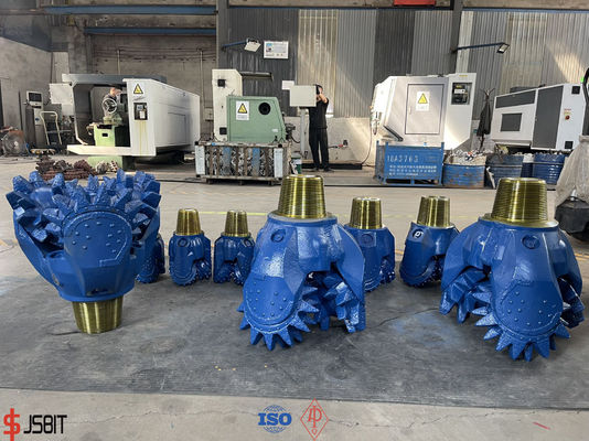 Karbida 490mm Tricone Rock Roller Bits untuk Pengeboran
