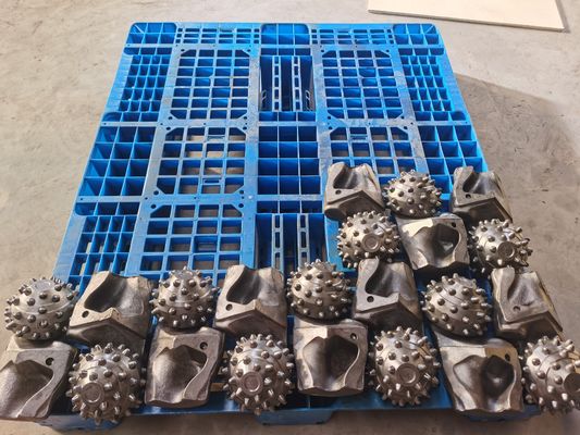 Tipe arah Tricone Bit Cone Roller Cone Bit Cone Roller Mesin Bit