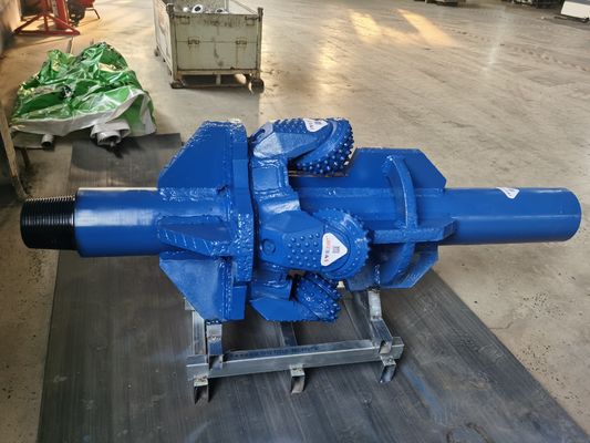 600mm Hard Rock Boring Hole Reamer Dengan Single Roller Cone Dengan 12 inci Roller Bit