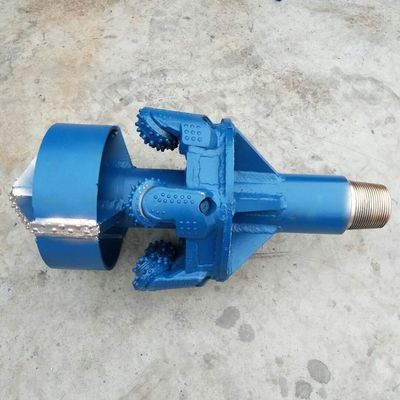 Kualitas tinggi 700mm dirakit Bit Hole Opener untuk pengeboran sumur air dengan stabilitas