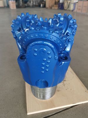 Kualitas terbaik 9 1/2 Inch 241mm IADC537 Tricone Bor Bit Untuk Pengeboran sumur air