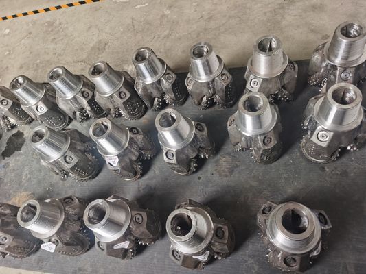100% Baru Kualitas Baik Tricone Roller Bit IADC537 12 inci